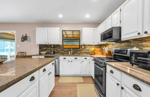 Family Retreat Firepit Htd Pool Massive Yard Sleeps 12 - Foto 33