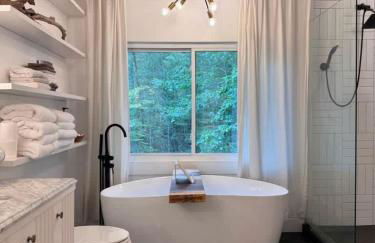 Modern Family 4BR Lake Retreat - Fire Pit - Dock - Foto 31