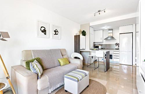 La Cala stylish one bed apartment - Photo 13