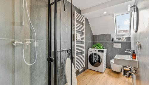 Sali Homes - Neuenstadt am Kocher - Foto 3, towels, Shower