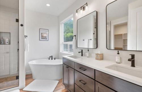 *NEW* Canyon View Dream Retreat + Views +Anchorage - Photo 21