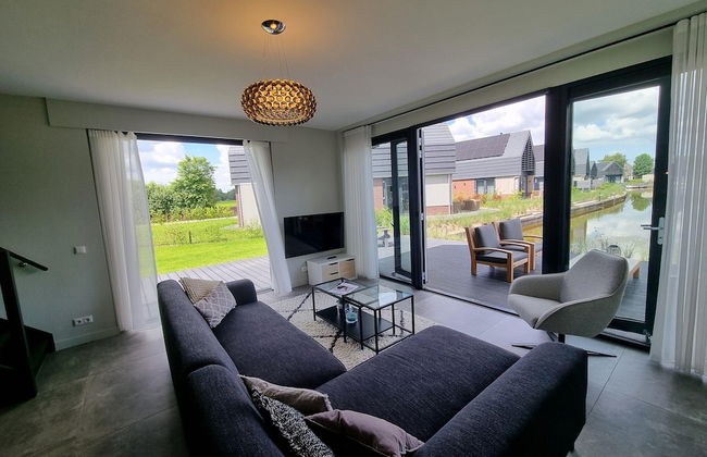 Luxurious Detached Water Villa With Jetty - Foto 14