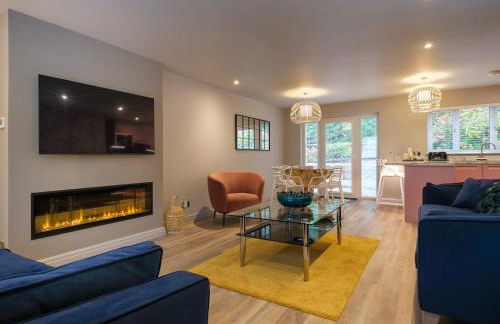 The Neon Rose - Foto 1