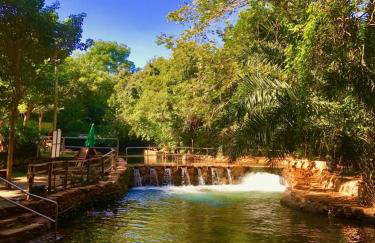 Paradise Temporada Cobertura 4 Quartos com Jacuzzi e Churrasqueira no Thermas Paradise - Rio Quente - Foto 1