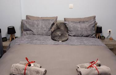 Ηome & Garden with parking close to Olympic Stadium - Foto 6