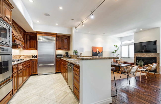 Your Home in San Diego - Two-car Garage - Foto 11