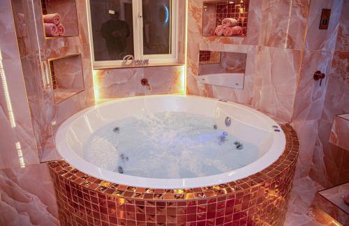 Velmora Apartments - Photo 1