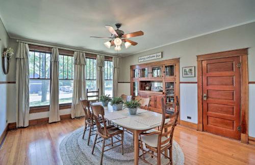 Historic Mountain Home Haven with Large Yard! - Foto 2