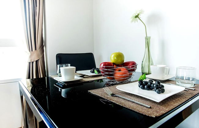 The Violin Sriracha - Photo 9