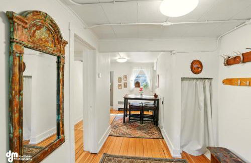 Coastal Cabin - Downtown Historical Log Home - Foto 4