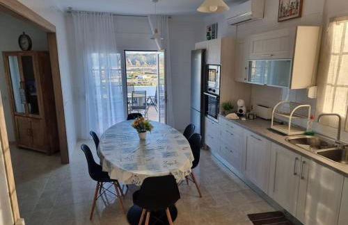 Casa amplia, piscina privada, 4 dormitorios y playa cercana - Foto 15