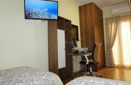 EfisHouse - Photo 42