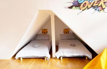 Luxuriöse Ferienvilla mit Garten, Gaming Zone & Netflix - Foto 27