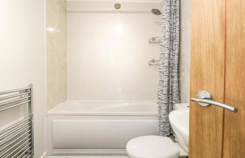 Coach House - Photo 34