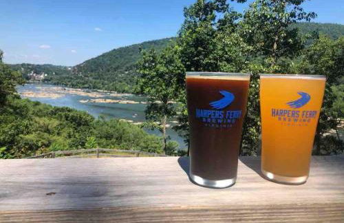 Day Street - Walk to Harpers Ferry NP - Foto 11