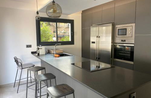 Villa Avril piscina privada y amplias terrazas - Photo 10