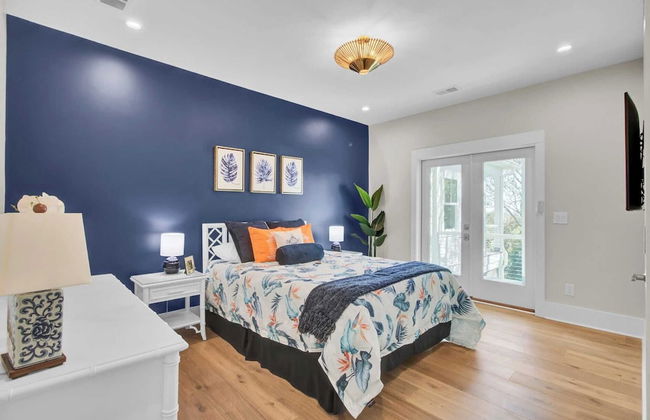 Walk to the Beach + Private Pool, Rooftop Terrace, Balcony 3602 Cameron - Foto 5