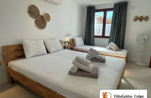 Off-grid Luxury Villa with Tikibar by the pool. - Photo 44