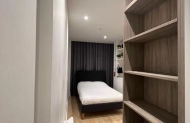 London Heathrow Airport Apartment Voyager House Terminal 12345 - EV electric and Parking available - Foto 20