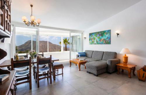 Villa Azure Horizon and Breeze - Panoramic Ocean View and Heated Pool - Foto 31