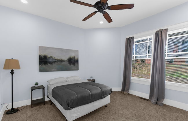 Near The Airport East Lake Craftsman - Foto 1