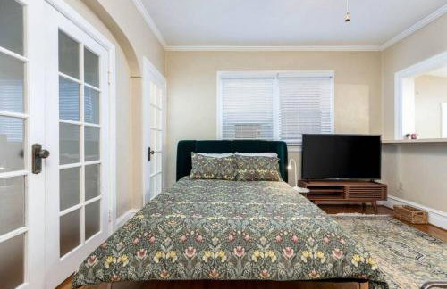 Historic Avenues Loft-Walk Downtown-40 mins to Ski - Foto 3