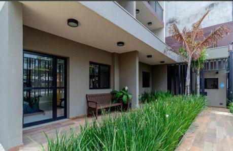 Studio for 02 guests WIFI 300MB air conditioner only twoo minutes of subway station LUZ SP - Foto 4