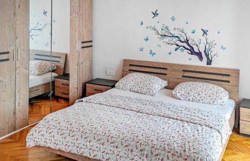 Three-Bedroom Holiday Home In Praputnjak - Foto 19