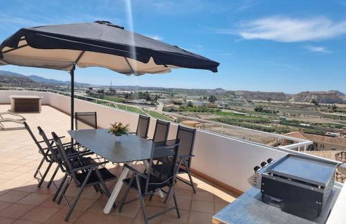 Casa amplia, piscina privada, 4 dormitorios y playa cercana - Foto 34