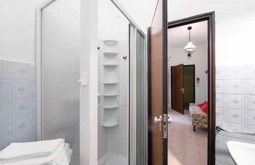 Casa Cogoleto terrace and parking - Foto 8