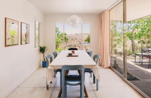 Casa Rocosa I Midcentury Home on 5 Private Acres Near Park - Foto 9