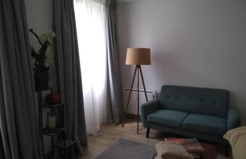 10km to Disneyland - Terrace Parking & Sleeps 4 - Foto 8