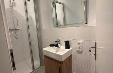 Jomi Stays - Kudamm - Foto 64