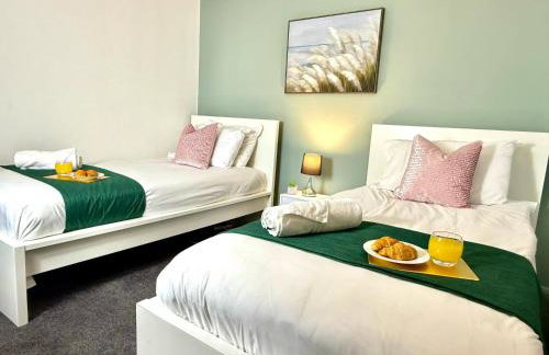 3-Bedroom spacious House, Private garden, Prime location, WiFi, Netflix - Foto 25