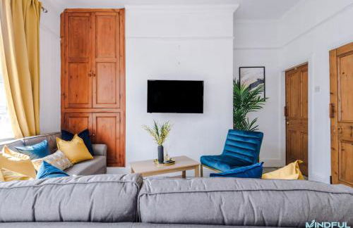 5BR House, Sleeps 10 guests - Free Parking - Business & Contractor Stays - Foto 29