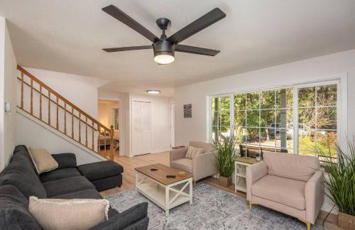 Updated Large River Front Home with Hot Tub - Foto 9