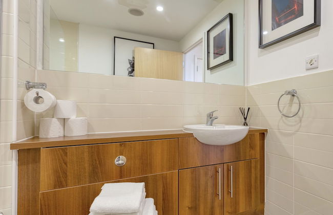 Executive 7 Apartments - Photo 23