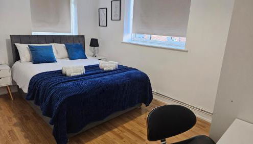 Spacious Two Bedroom Apartment in Battersea, Free Parking - Foto 4, towels