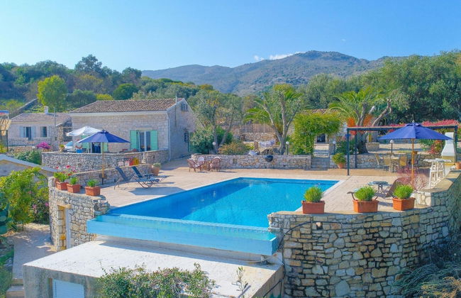 Villa Helona in Lithiasmenos - Photo 10