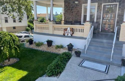 The Pearl-Lovely Victorian Home with Bed and Breakfast Energy - Foto 14