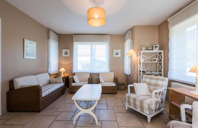 Villa in St-idesbald Near Ster der Zee Beach - Photo 13