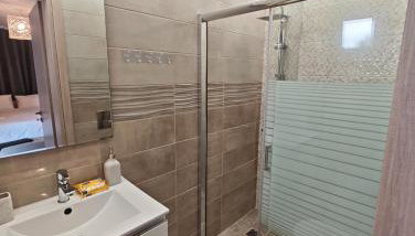 Themistokleous 102 ROOF HOUSE - Foto 3, Shower