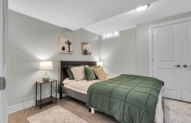 Mississauga Manor - Meadowvale - Foto 8