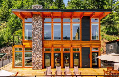 Mid-Century Escape Lake Views, Steps to Cave Bay! - Foto 27