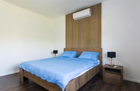 Cozy Home In Prkos With Jacuzzi - Foto 14