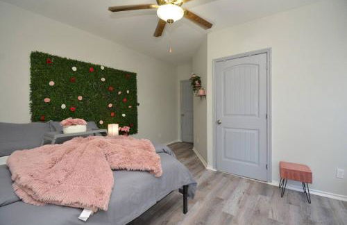 SuperValue Suite #8 @ East End Revitalized - Foto 1