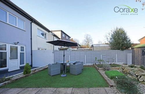 3 Bedroom Luxe Living for Contractors and Families by Coraxe Short Stays - Foto 43