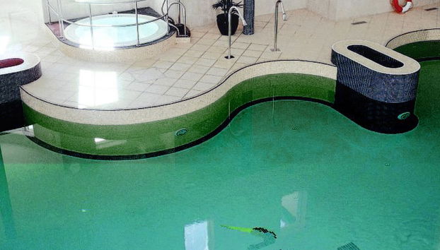 Pool Indoor