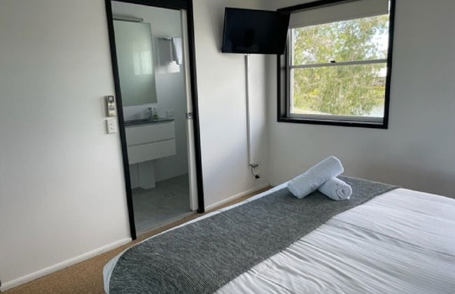 Noosa Entrance Waterfront Resort - Photo 46