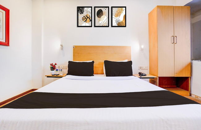 Elegant Stays at The Unicontinental Khar Mumbai - Foto 16